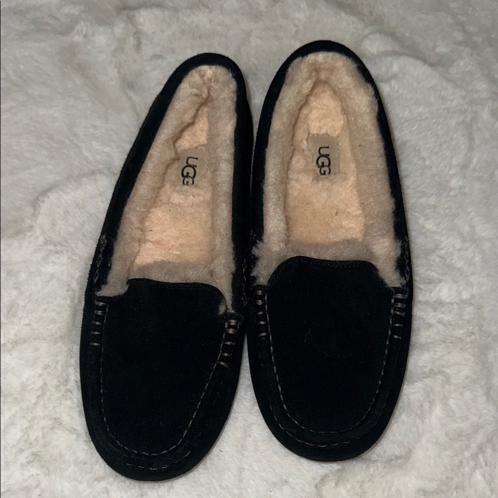 UGG Women's Black Moccasin Slippers with Lining